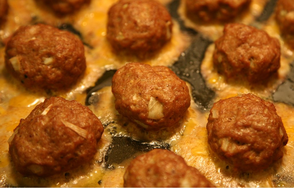 Köttbullar med citronpeppar - Recept från Hssons Skafferi