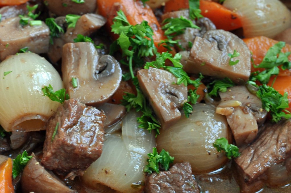 Boeuf Bourguignon - Recept från Hssons Skafferi