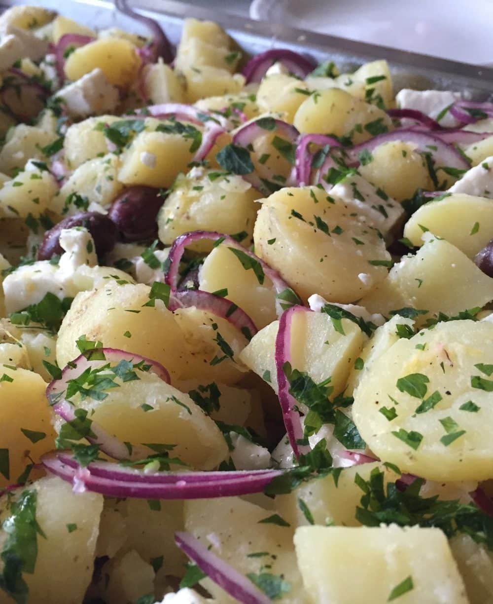 Ljummen grekisk potatissallad - Recept från Hssons Skafferi