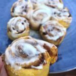 Pumpkin cinnamon rolls - Recept av Hssons Skafferi